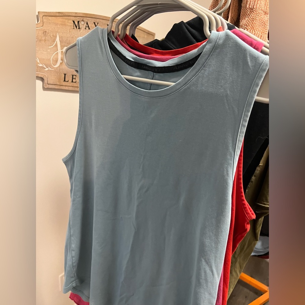 Alphalete tank top bundle
